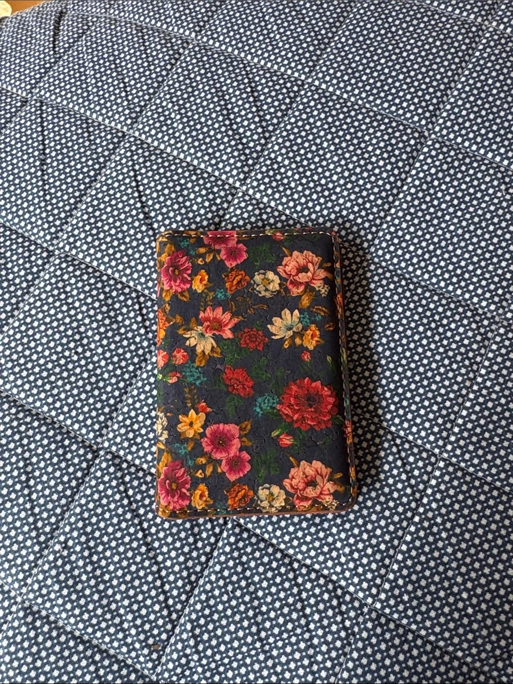 Floral Magnetic Card Wallet — Floral Dream